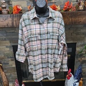 NWT OLD NAVY THE BOYFRIEND SHIRT
